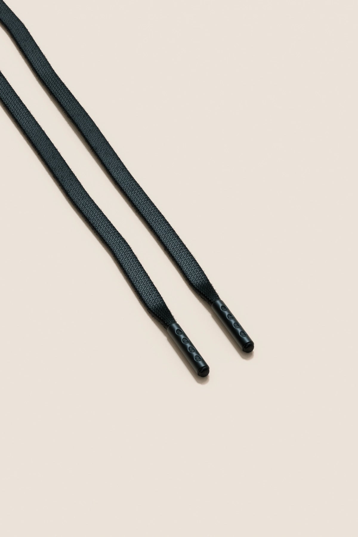 Senkels Black 3mm Flat Waxed Shoelaces with Black Matte Aglets