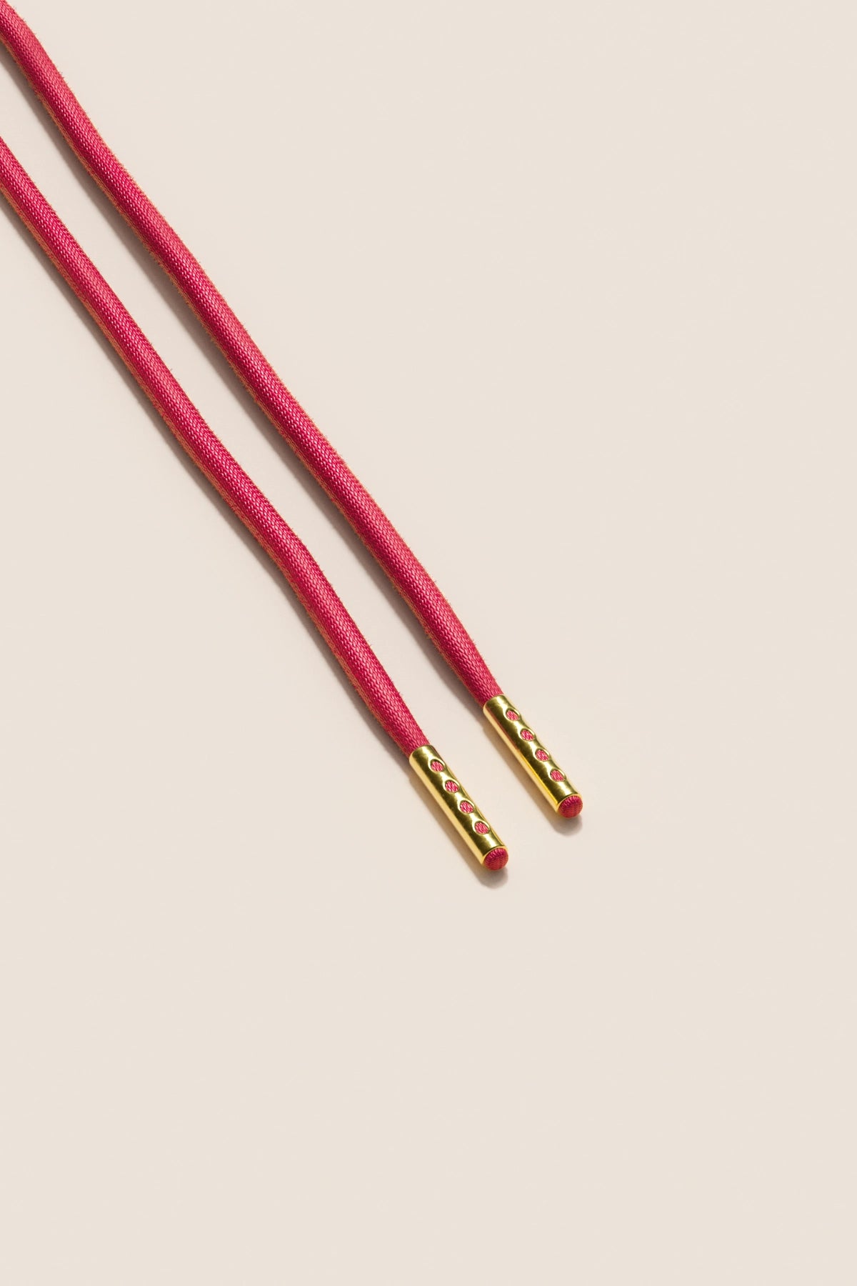 Senkels Cerise Pink 4mm Round Waxed Shoelaces with Gold Aglets